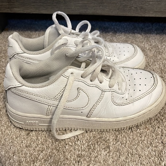 Kids Air Force 1’s size 13c - Picture 4 of 5